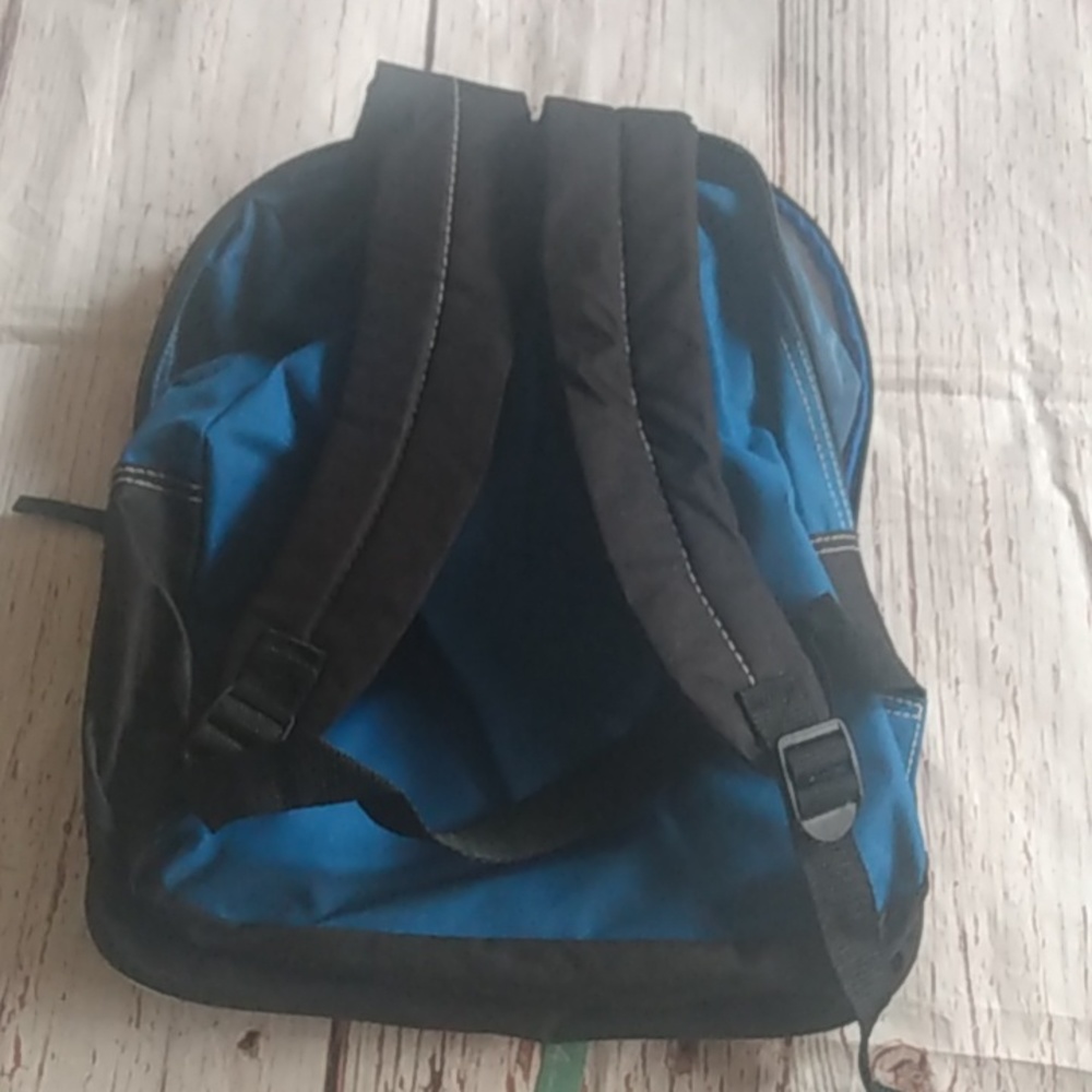 Backpack - Picture 3 of 5